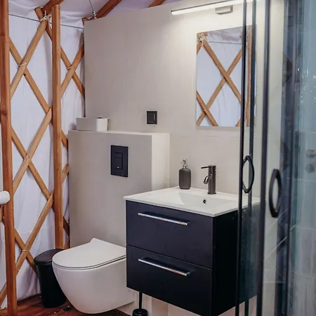 Apartment Zatoka Bielika Glamping
